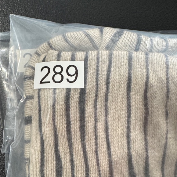 Bottega Veneta Animal Stripe Polo/ Size 4-6 - Picture 11 of 11